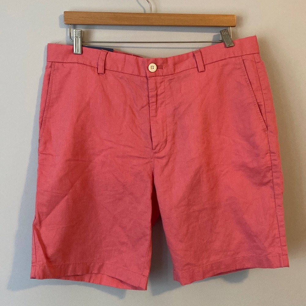 Vineyard Vines - men’s classic fit flat front breaker shorts- 9” inseam- size 35